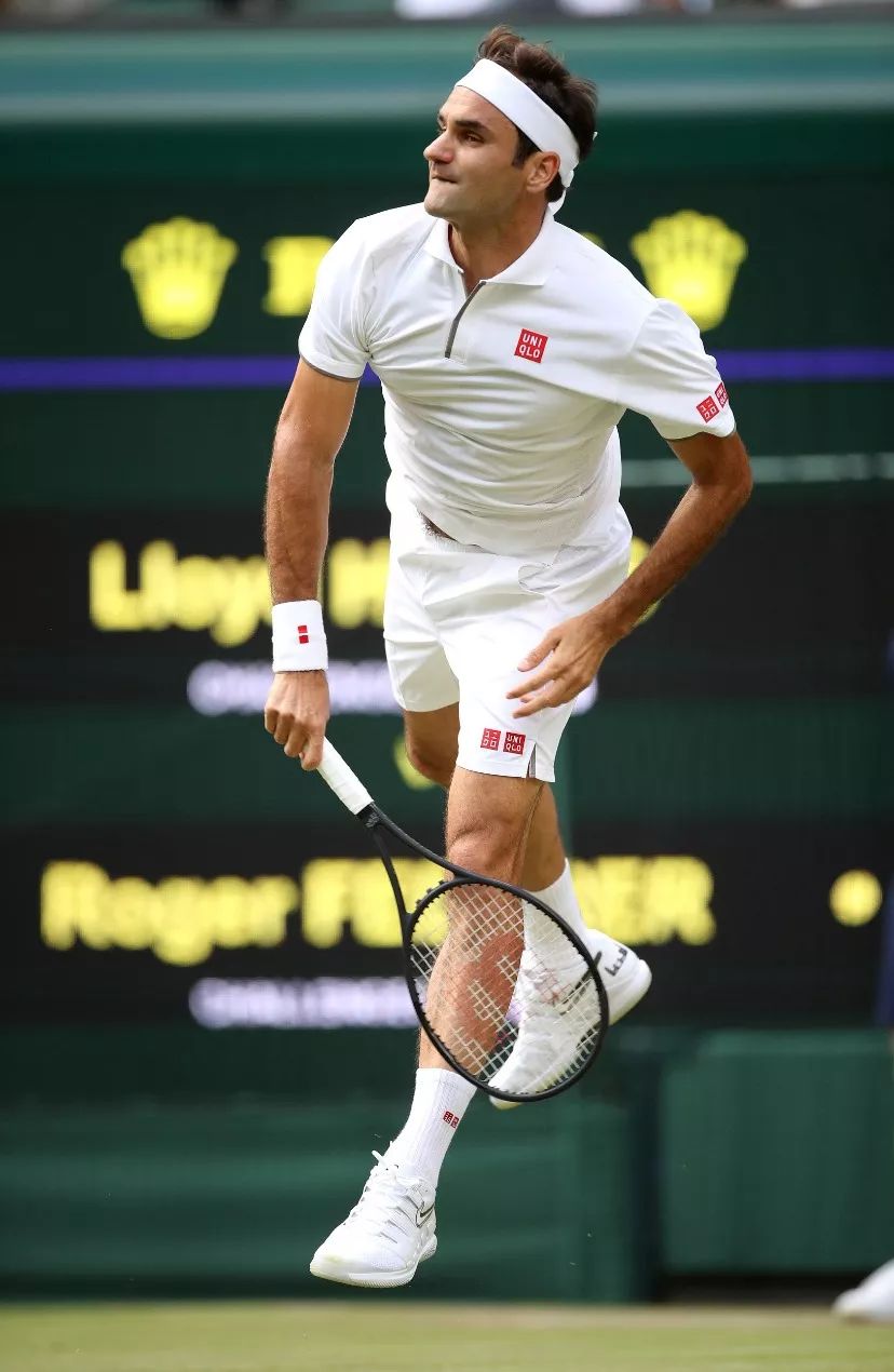  费德勒迎来十五赛季高光表现，RNG球迷沸腾！