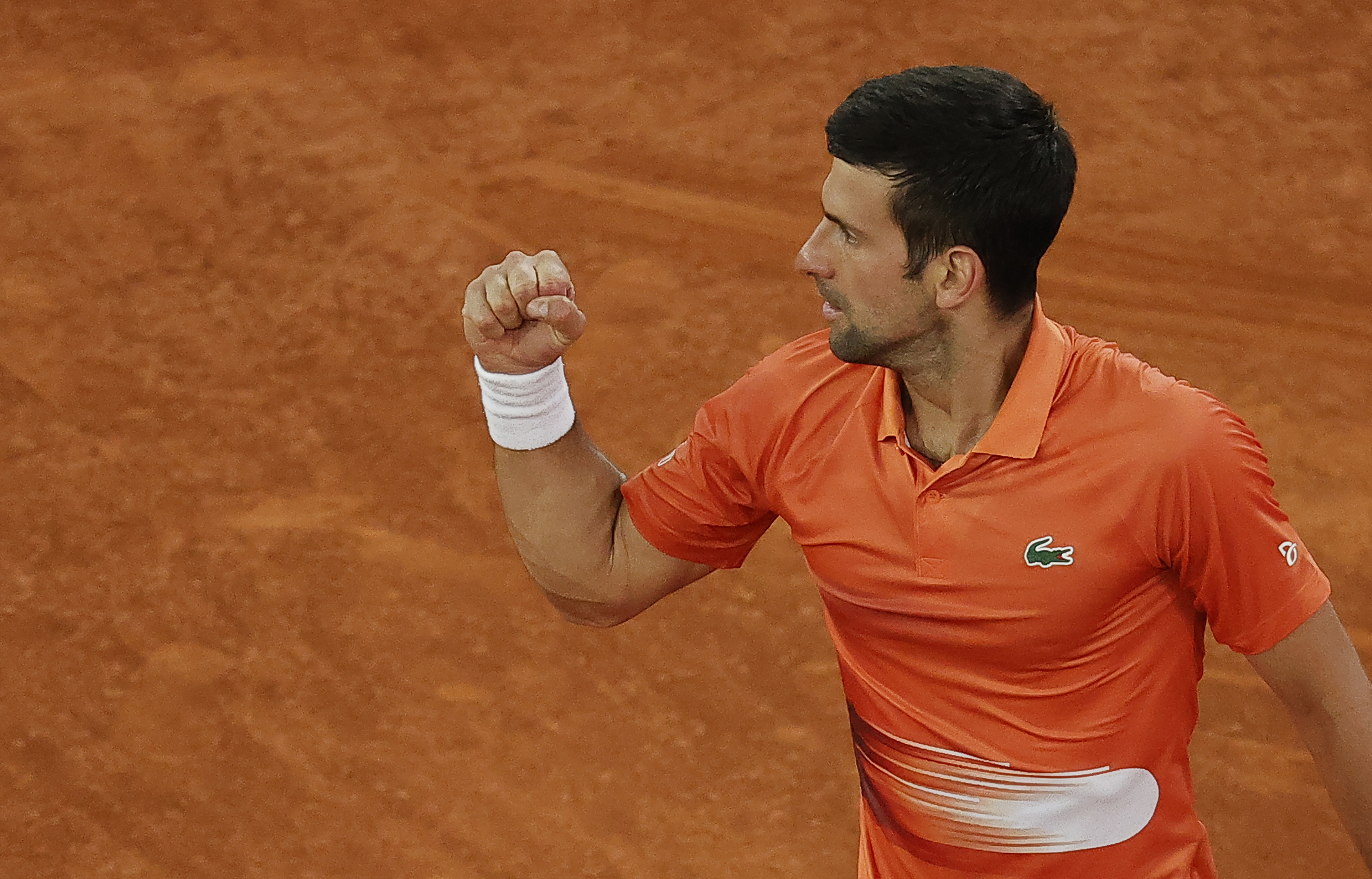 德约科维奇在加拿大队比赛中逆转，高光表现引发热议！的简单介绍